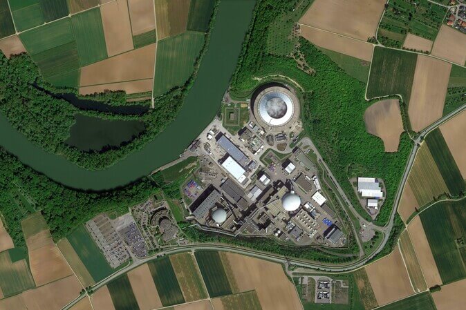 Somos distribuidores especializados em instalações de geração nuclear.